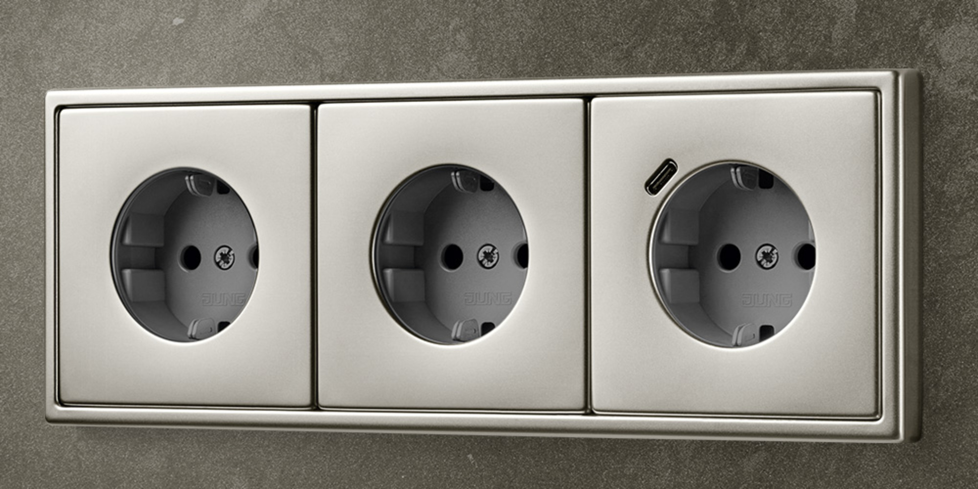 SCHUKO® Steckdosen mit USB bei Elektro Dietz GmbH in Weilerbach