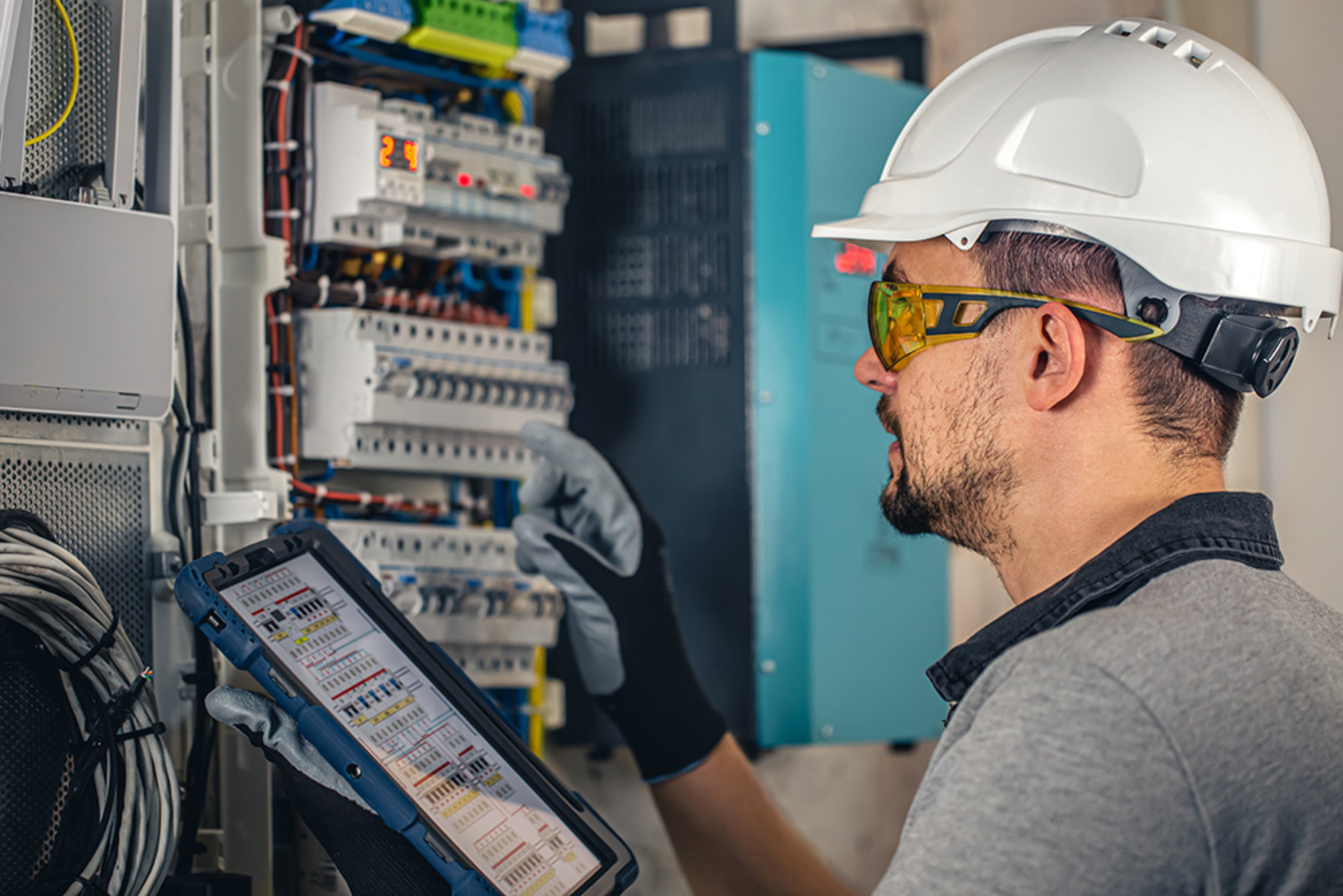 Industrie & Gewerbe bei Elektro Dietz GmbH in Weilerbach